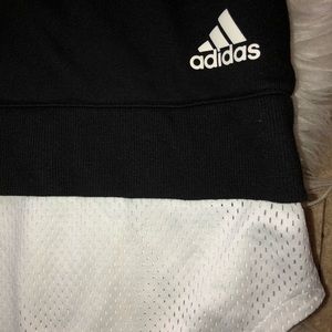 🌺 adidas long sleeve sweater top with jersey at the bottom 🌺
